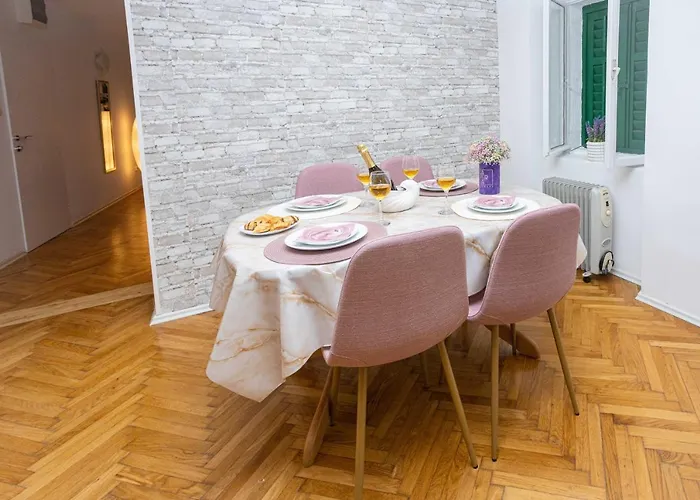 Апартаменты Daloro *